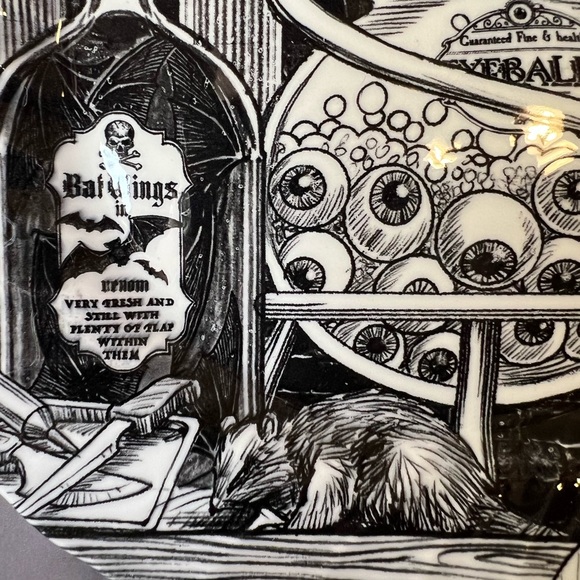 Halloween Laboratory Boiling Eyeballs Dinner Plate Apothecary Rats Poison Bottle - Picture 8 of 16